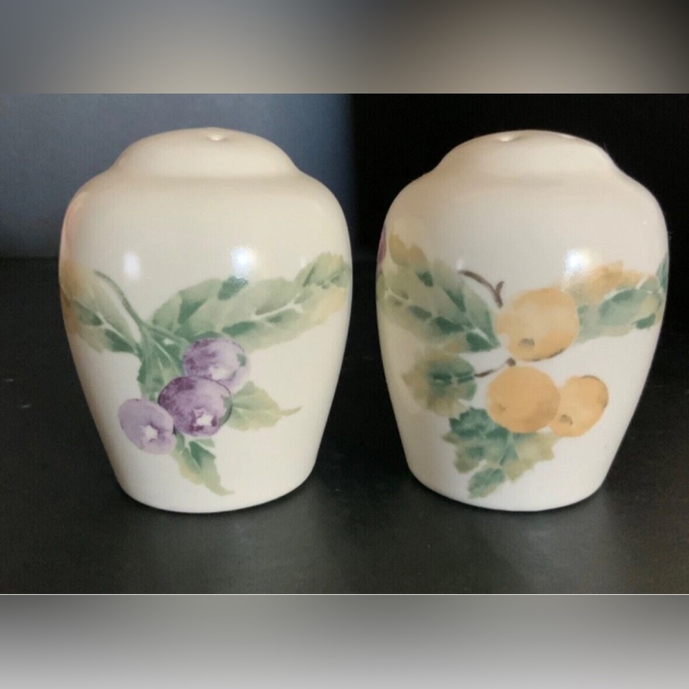 Pfaltzgraff Jamberry Salt & Pepper Set - Purple/Yellow